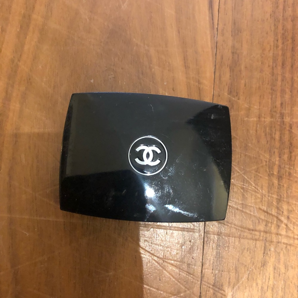 Chanel Makeup Ombré Essential Shadow